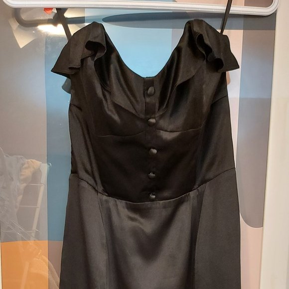 Betsy Johnson Black Silk Dress. Size 6 - Picture 3 of 13